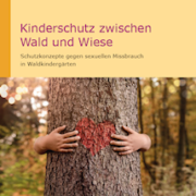 Buchumschlag Kinderschutz zwischen Wald und Wiese